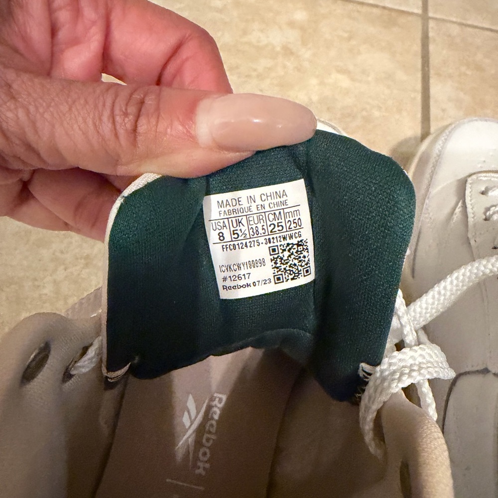 Reebok Classic White High-Tops NWOT - Picture 5 of 5